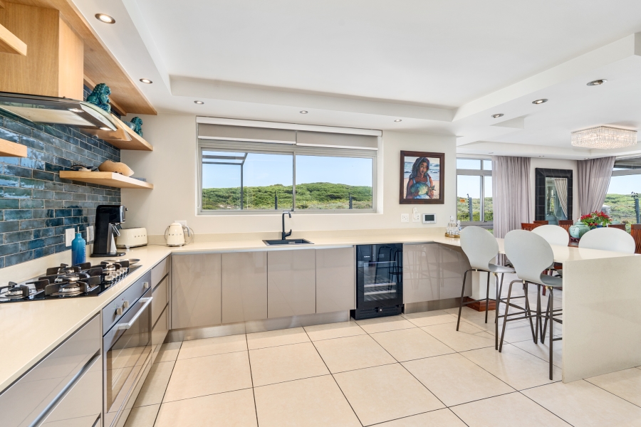 4 Bedroom Property for Sale in Sunset Beach Western Cape